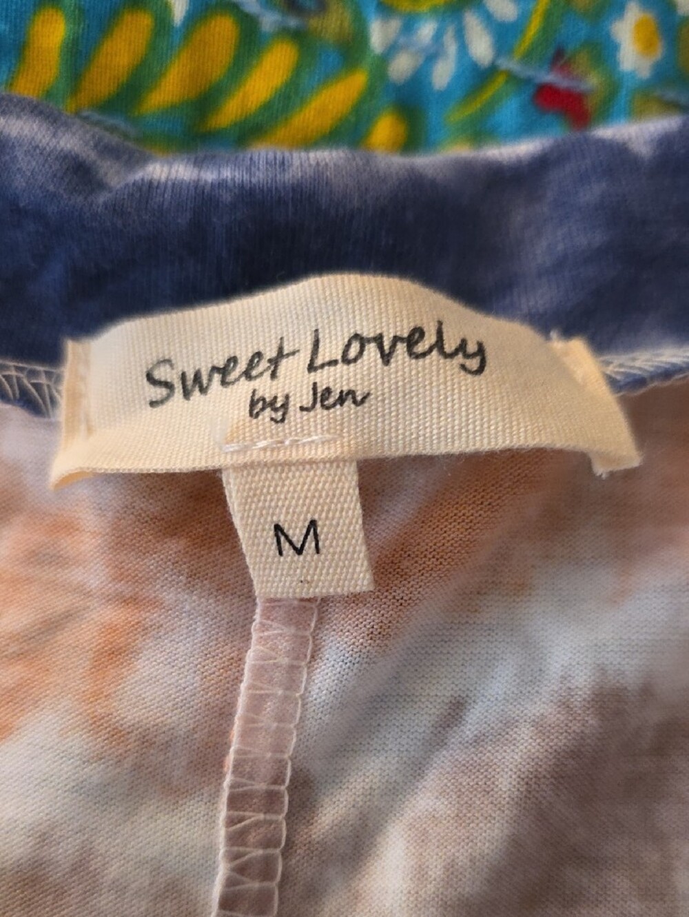 NWOT Sweet Lovely By Jen MediumTie-Dye Stripe Women's Top in Blue, Peach & Taupe - Picture 3 of 4
